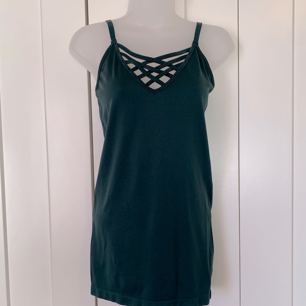 Zenana Outfitters dark green camisole with cross-cross front L/XL